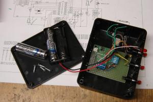 Caja de alimentador de peces