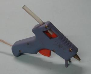 Cómo fijar tarjeta de alimentador de peces